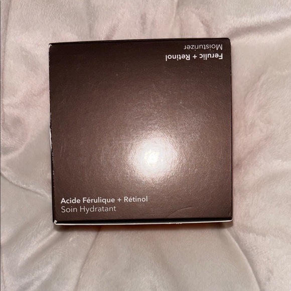 Ferulic & Retinol Anti-Aging Moisturizer - Picture 2 of 4